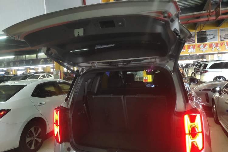 Used GAC Trumpchi GS8 2022 Flagship Series 2.0 TGDI Four-Wheel Drive Luxury Smart Connectivity Version (7 Seats)