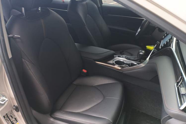 Used Toyota Camry 2018 2.0G Luxury Edition