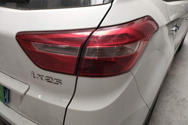 Used Hyundai ix25 2015 1.6L Automatic Two-Wheel Drive Smart GLS Trim
