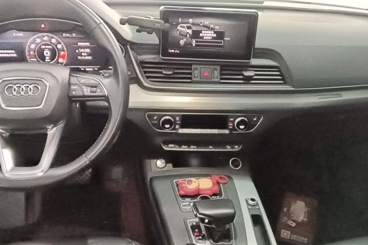 Used Audi Q5L 2020 Updated 40 TFSI Prestige Fashion Edition
