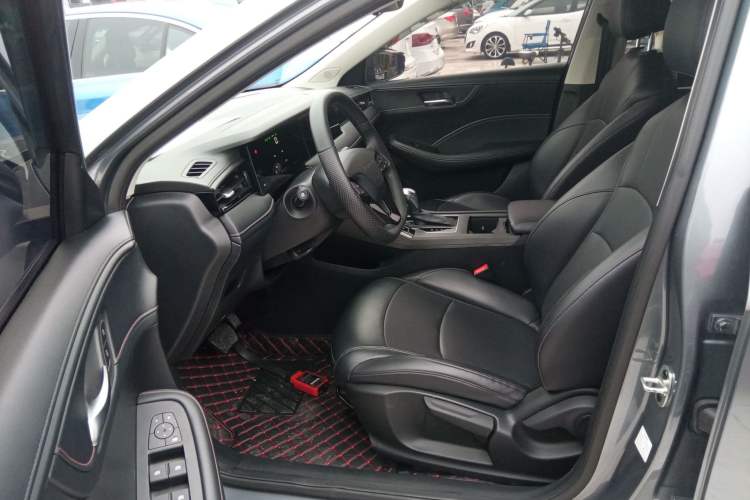 Used Roewe i5 2023 1.5L CVT Luxury Edition