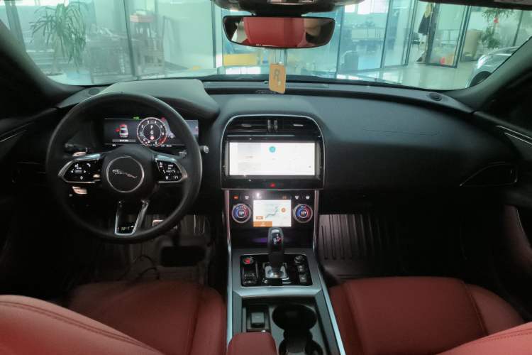 Used Jaguar XEL 2023 2.0T 250 PS R-DYNAMIC S Advanced Sport Edition
