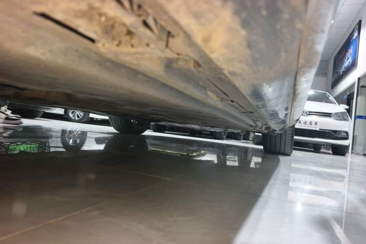 Used Mercedes-Benz E-Class 2018 Restyled E 300 L Sporty and Stylish Edition
