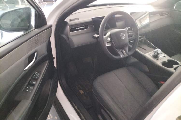 Used BYD Qin PLUS 2025 DM-i Smart Drive 55KM Leading Model
