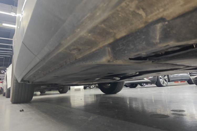 Used Volkswagen Tiguan L 2024 Outstanding Model 300TSI Automatic Two-Wheel Drive Longteng Edition