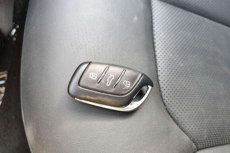 Used Roewe i6 MAX New Energy 2023 EV 420 Skyroof Special Edition
