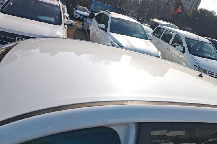 Used Wuling Alvez 2022 1.5L Manual Free-Style Model
