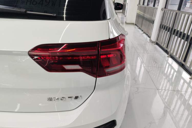 Used Volkswagen T-ROC 2020 230TSI DSG Two-Wheel Drive Advanced Version
