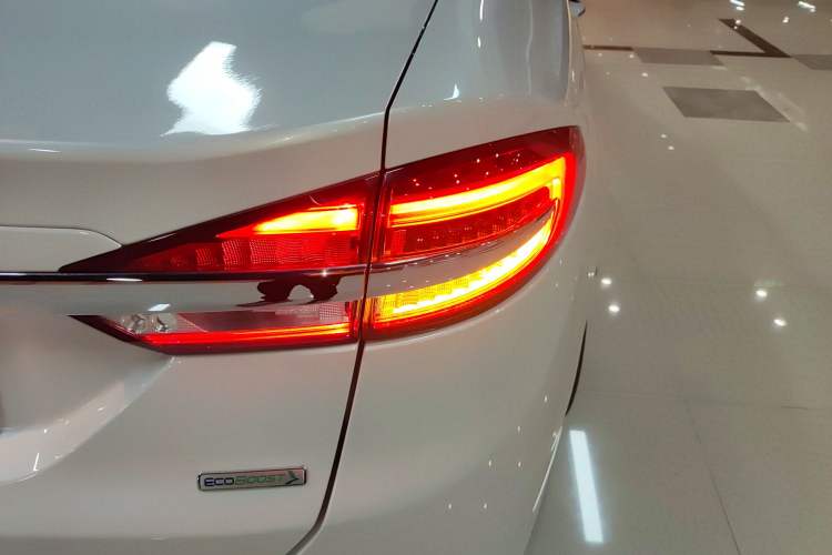 Used Ford Mondeo 2017 EcoBoost 180 Stylish Model
