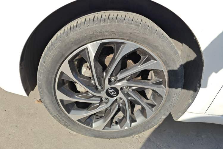 Used Hyundai Elantra 2019 1.5L CVT ZhiXuan – Elite Version
