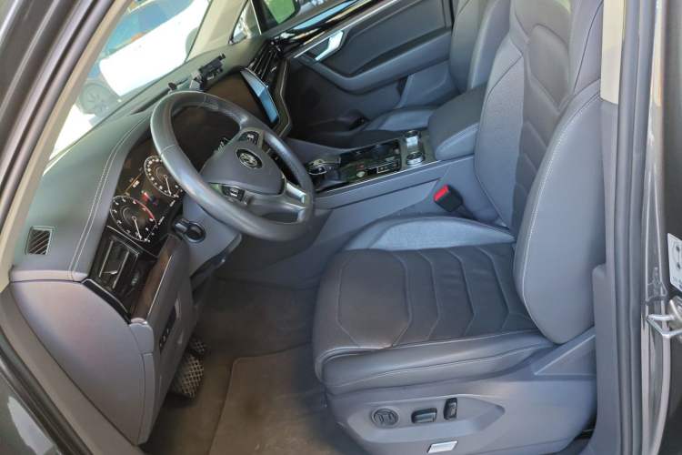 Used Volkswagen Touareg 2019 2.0TSI Ruiyi Edition China VI Standard
