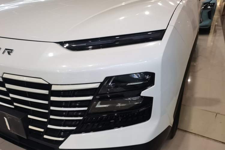 Used JETOUR Dashing 2023 1.5T DCT Starlight Shine Pro Edition
