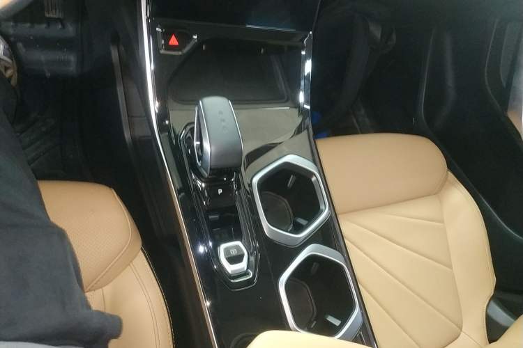 Used Geely Auto FX11 2023 1.5TD DCT Prestige Edition