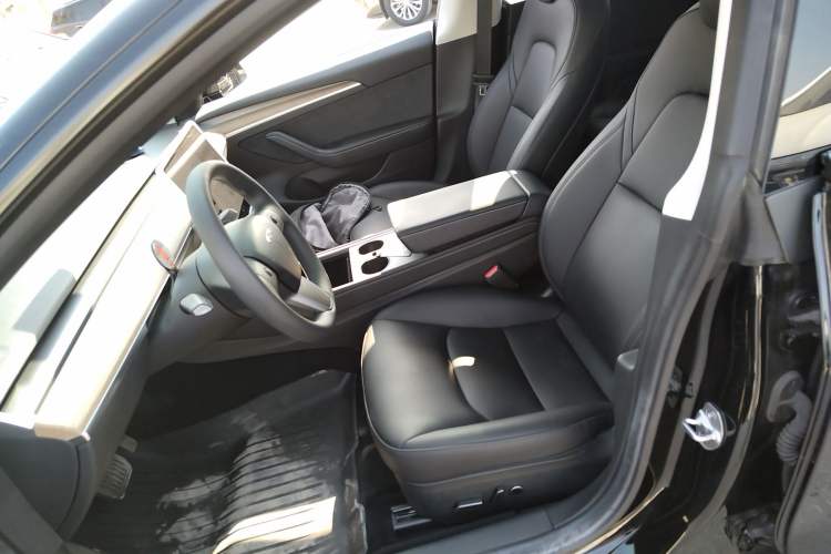 Used Tesla Model 3 2022 Rear-Wheel-Drive Version