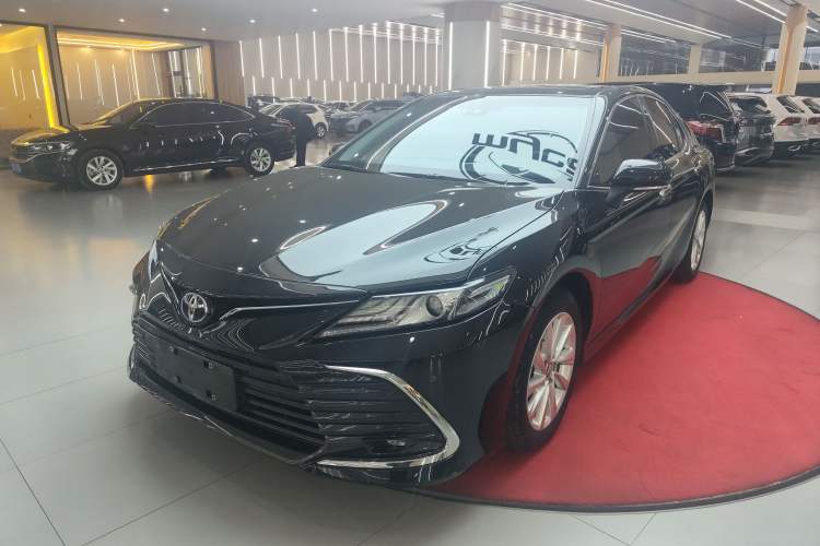 Used Toyota Camry 2021 2.0G Luxury Edition
