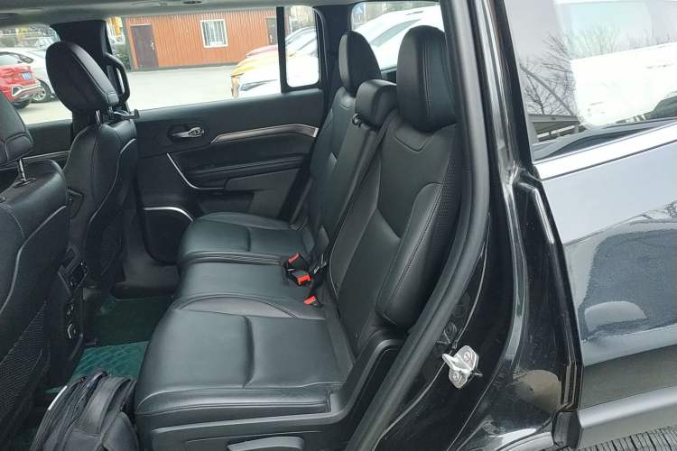 Used  Grand Commander 2018 2.0T Four-Wheel Drive Prestige Edition China V
