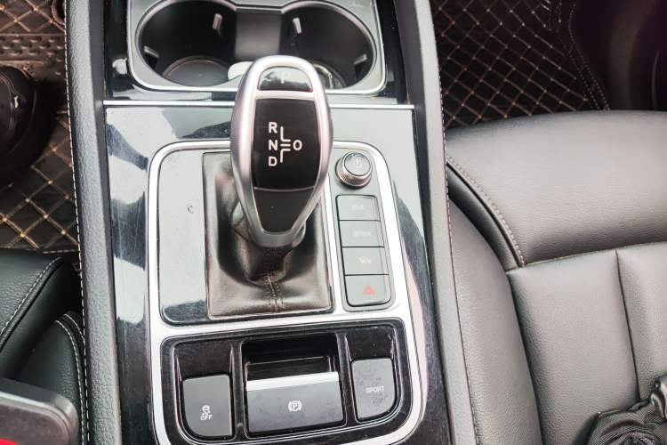 Used BYD Song MAX 2019 1.5T Automatic Smart Connect Ruiyi Sunroof Model 7 Seats China VI Standard
