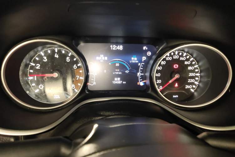 Used  Compass 2017 200T Automatic Family Edition
