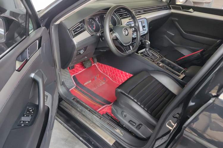 Used Volkswagen Magotan 2019 280TSI DSG Leading Model China V Standard
