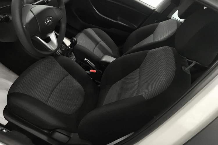 Used Hyundai Verna 2017 1.4L Manual Refreshed Version China V Standard
