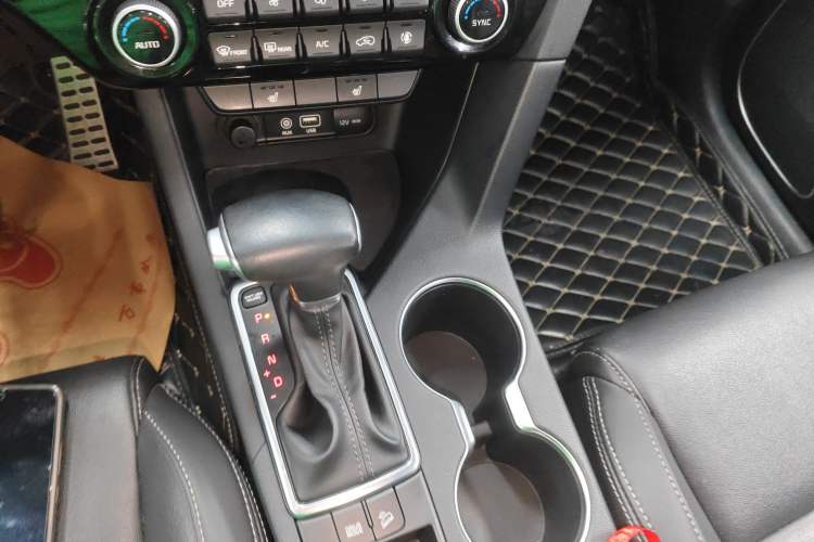 Used Kia KX5 2016 1.6T Automatic Two-Wheel Drive DLX
