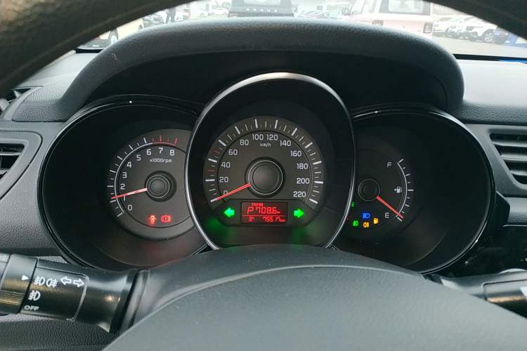 Used Kia K2 2015 Sedan 1.4L Automatic GLS