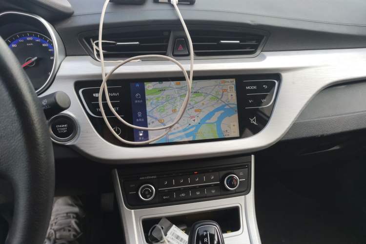 Used Geely Auto Vision 2019 Upgraded Model 1.5L CVT Luxury Version China VI Standard
