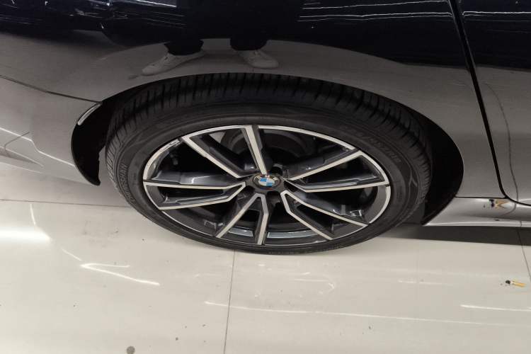 Used BMW 3 Series 2021 Second Facelift 320Li M Sport Package
