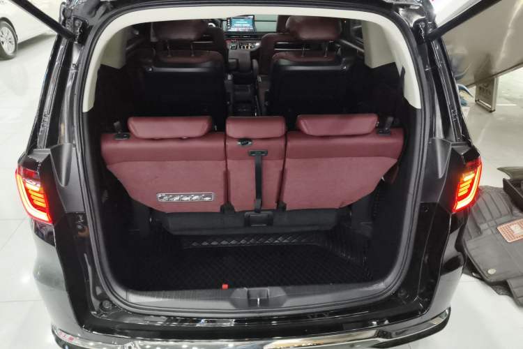 Used Honda Elysion 2024 2.0L eHEV Ultimate Edition