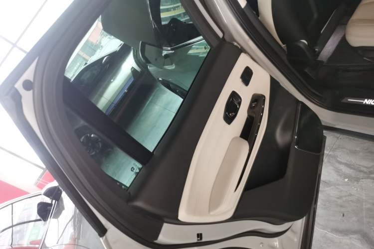 Used Nio ES8 2020 415 km Range 6-Seater Version
