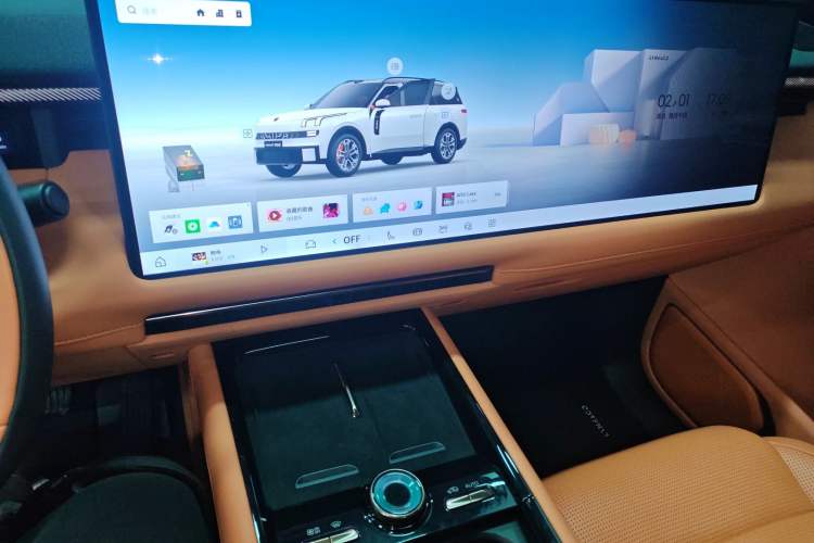 Used Lynk & Co 900 2025 1.5T Ultra
