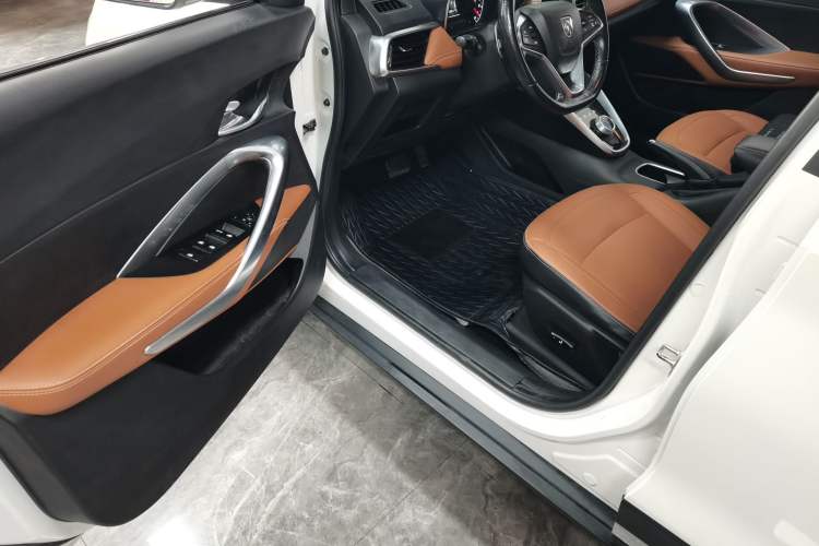 Used Baojun 510 2017 1.5L Automatic Luxury Model
