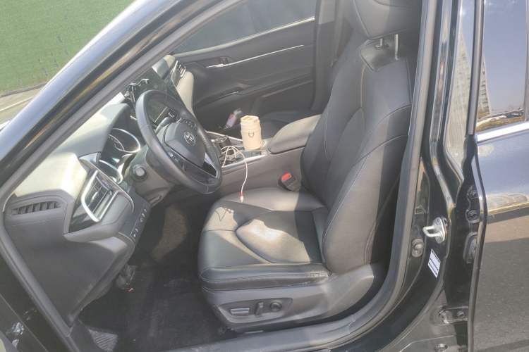 Used Toyota Camry 2021 2.0G Luxury Edition