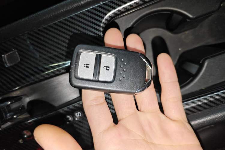 Used Honda Jade 2017 1.8L automatic Comfort version 5 seats