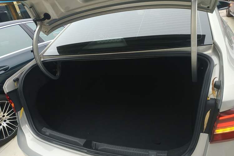 Used Volkswagen Lavida 2021 280TSI DSG Comfort Edition
