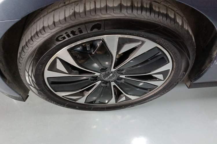 Used BYD Seal 2022 550 km Standard Range Rear-Wheel Drive Prestige Version
