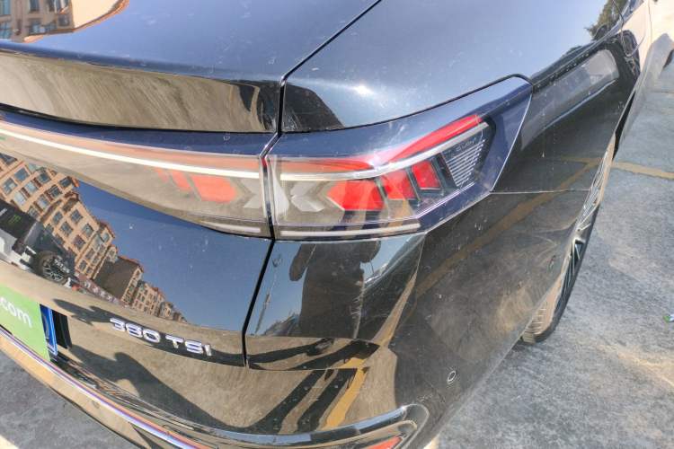 Used Volkswagen Magotan 2024 380TSI DSG Prestige Edition DaMai Package
