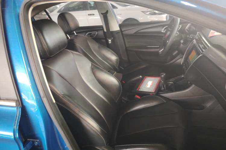 Used Roewe i5 2020 1.5L Manual 4G Connect Leehao Flagship Edition
