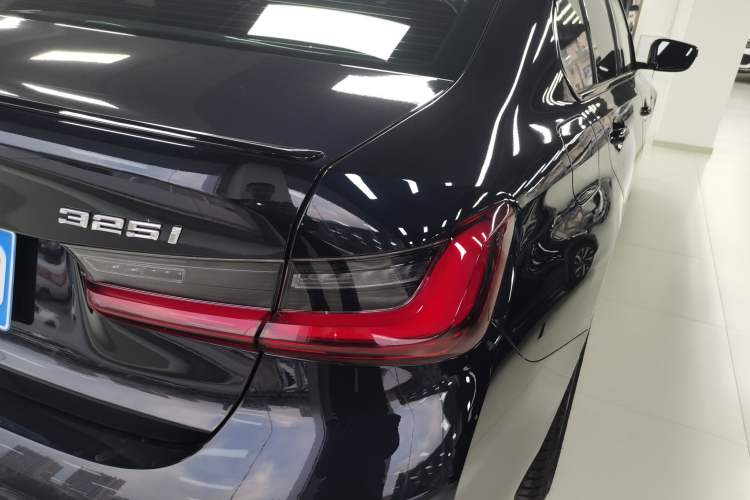 Used BMW 3 Series 2023 325i M Sport Night Edition Package
