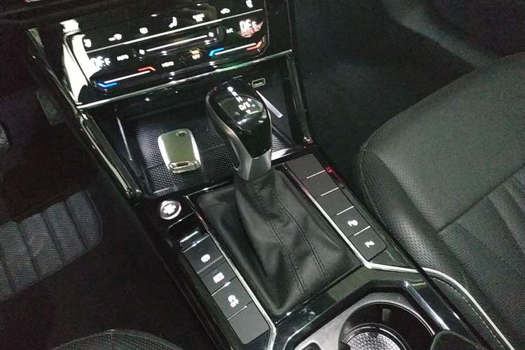 Used Volkswagen Passat 2022 330TSI Starry Luxury Edition
