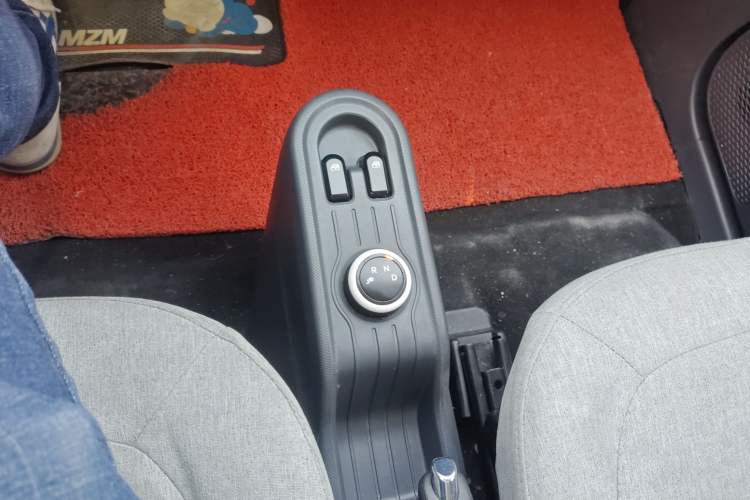 Used Wuling Hongguang MINIEV 2022 Macaron Premium Model – Lithium Iron Phosphate