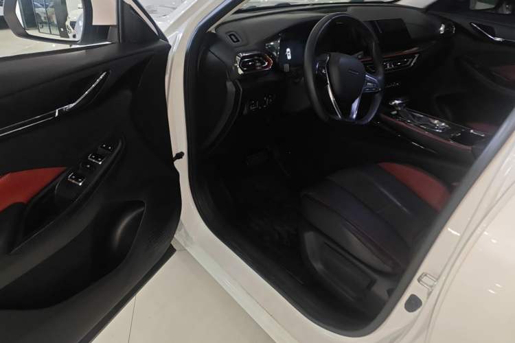 Used Oshan X5 2021 1.5T DCT Prestige Edition
