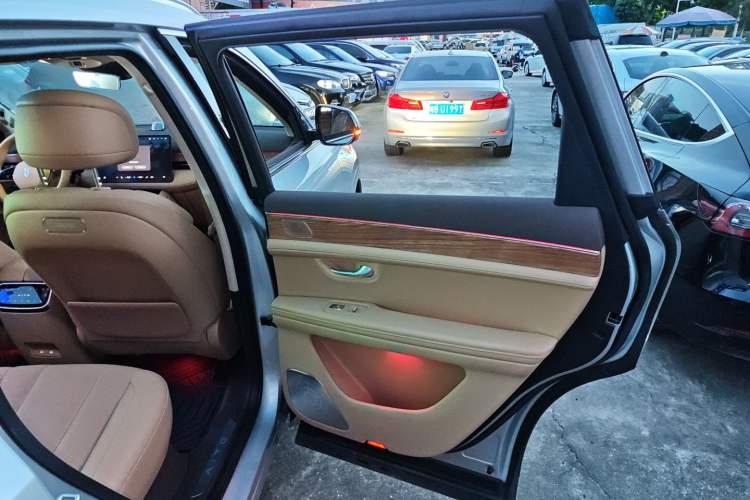 Used Hima AITO M7 2024 1.5T Rear-Drive Plus Version 5 Seats
