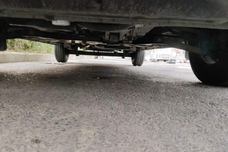 Used Ford Transit 2019 2.0T Diesel Multi-Purpose Commercial Vehicle Short Wheelbase Low Roof 6-Seater China VI Standard
