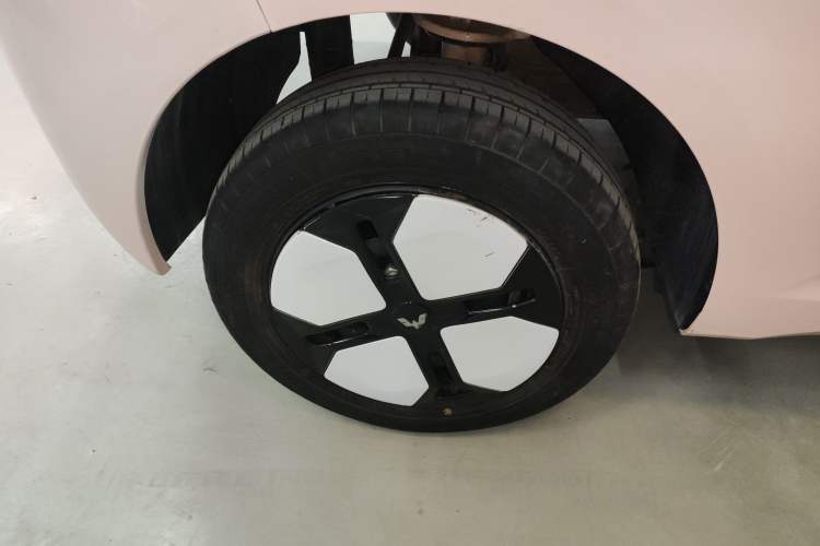 Used Wuling Hongguang MINIEV 2024 3rd Generation 215km Advanced Version
