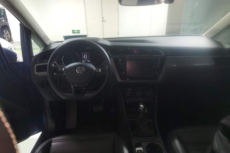 Used Volkswagen Touran 2018 Volkswagen Touran L 280TSI DSG Comfort Edition 7 Seats China V Emission Standard