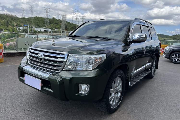 Used Toyota Land Cruiser 2014 4.0L Automatic Parallel Import Version
