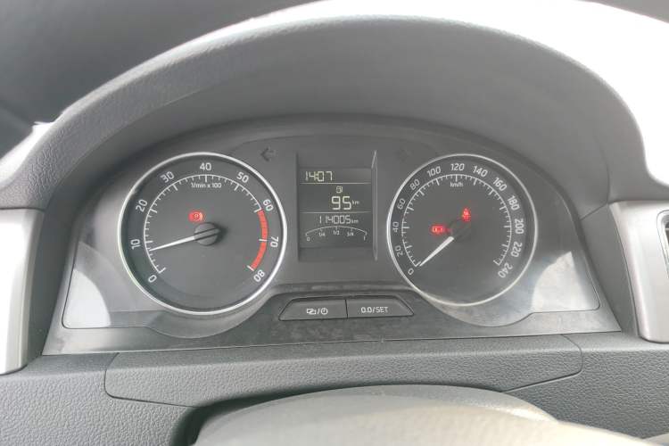 Used Skoda Rapid Spaceback 2014 1.6L Manual Enjoyment Edition