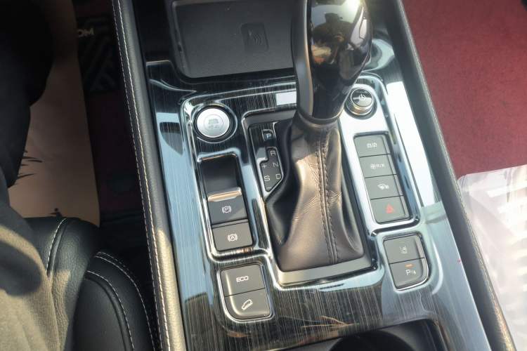 Used BYD Tang 2018 2.0T Automatic SmartConnect Prestige 7-Seater China V Standard
