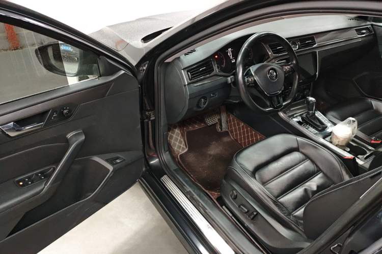 TDK.VehicleDetails.img